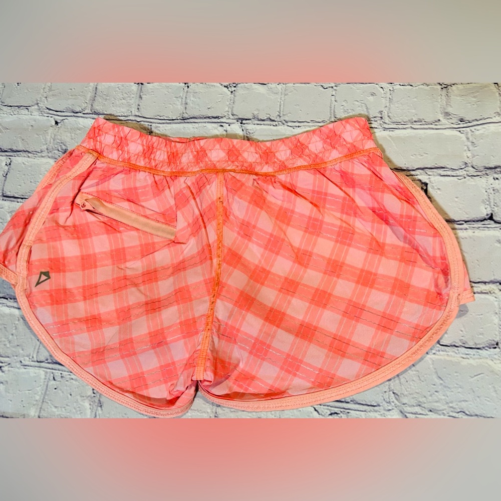 IVIVVA by LULULEMON girls size 10 orange checkered shorts
